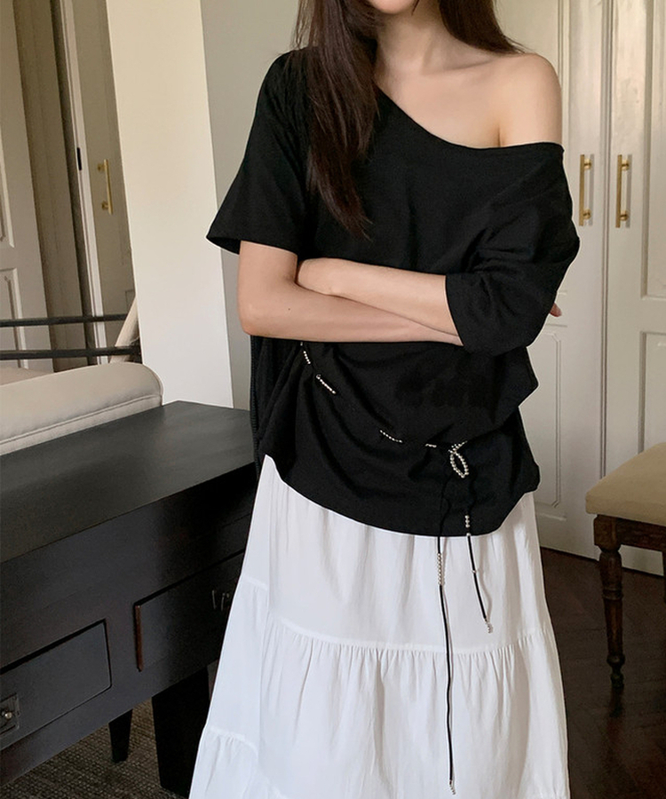 オフショルダールーズTシャツ BLACK