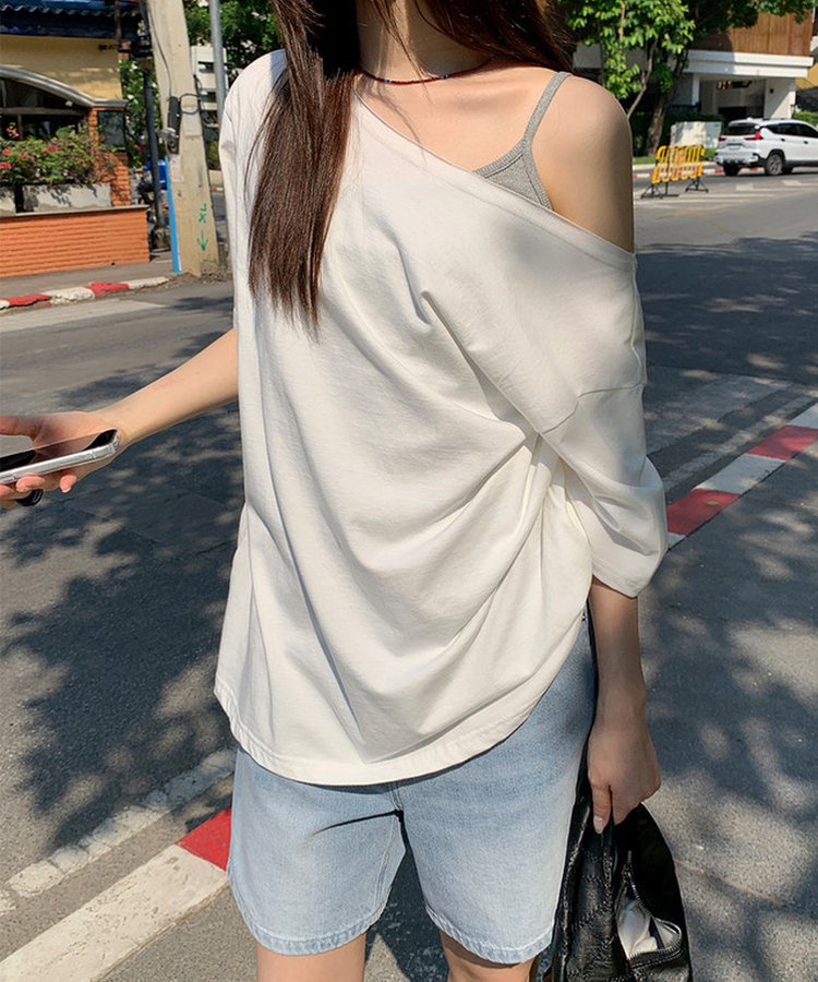 オフショルダールーズTシャツ IVORY