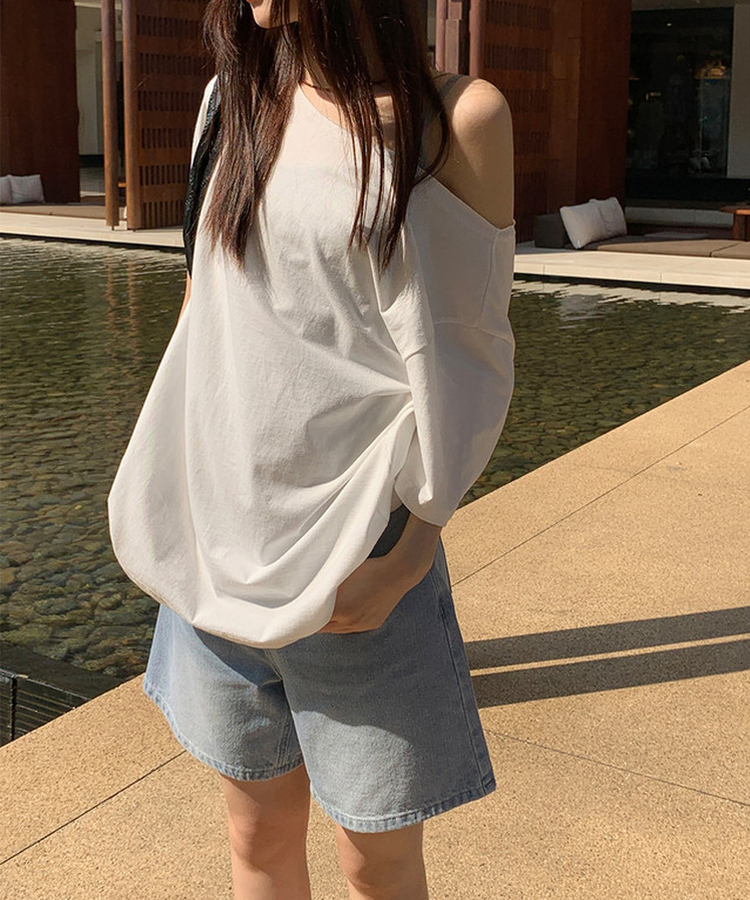 オフショルダールーズTシャツ IVORY