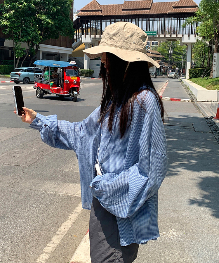 オーバーフィットチェックフードシャツ BLUE