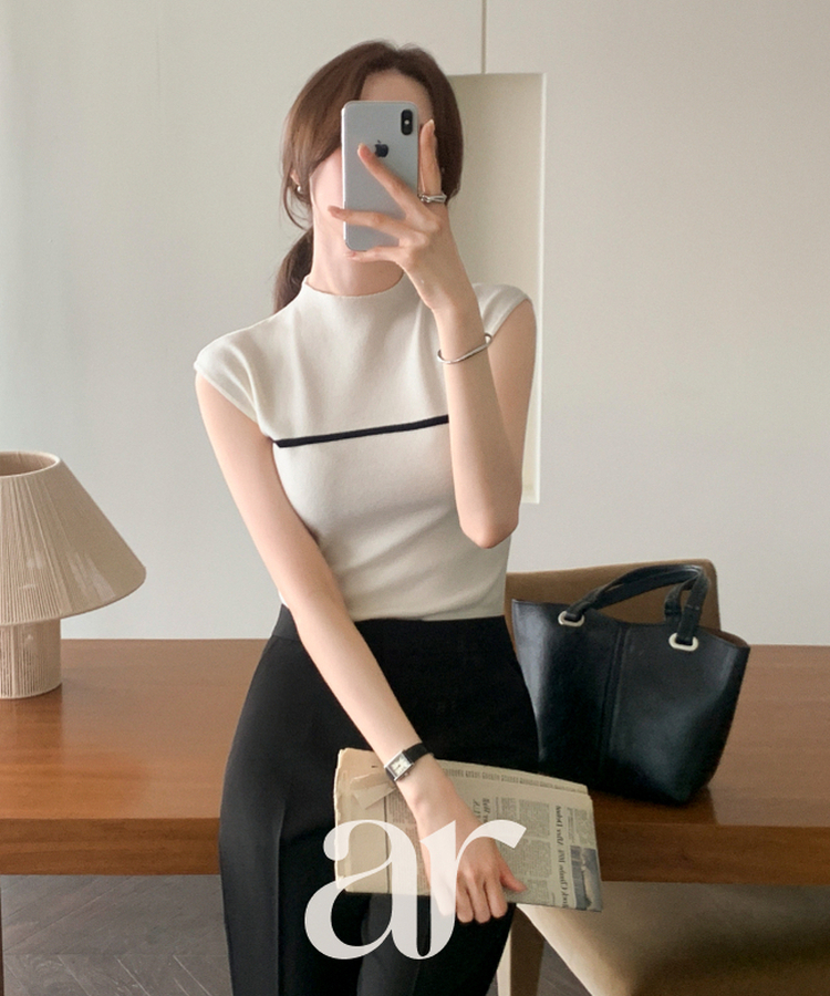 (スリムライン／洗練フェミニンルック)   ハーフハイネック 配色 キャップスリーブ ニット   IVORY