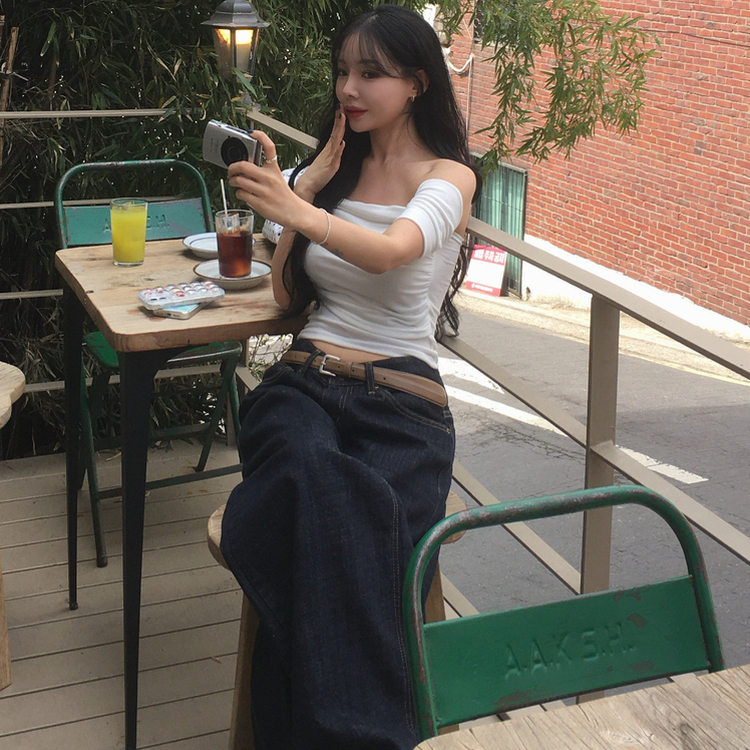 オフショルダーシャーリング半袖Tシャツ IVORY