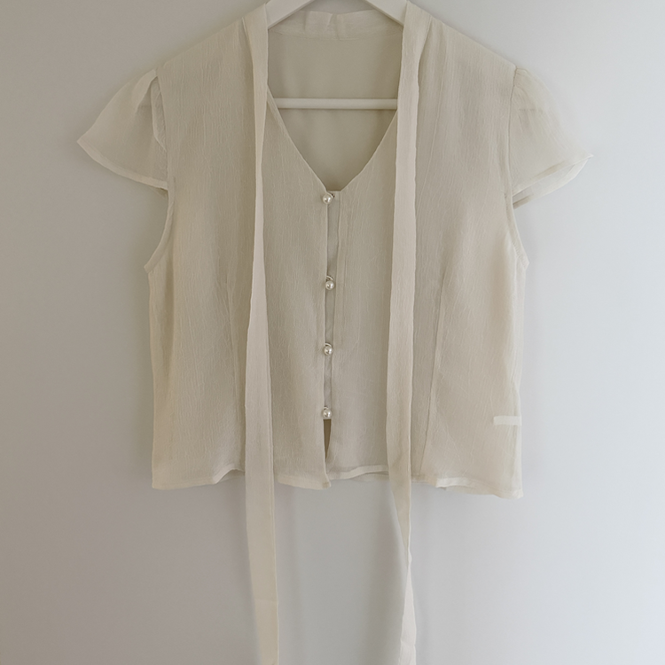 リボンボタンシフォンブラウス