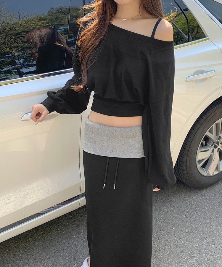 オフショルダークロップドトレーナー BLACK