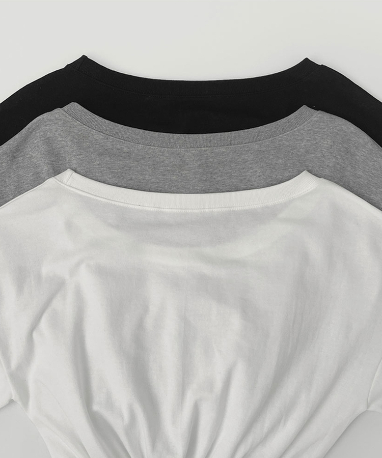 オフショルダークロップドトレーナー