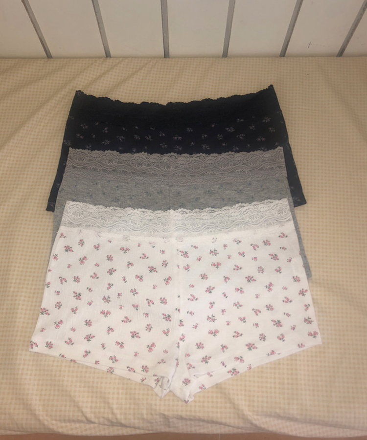 フラワーレイヤードショートパンツ IVORY