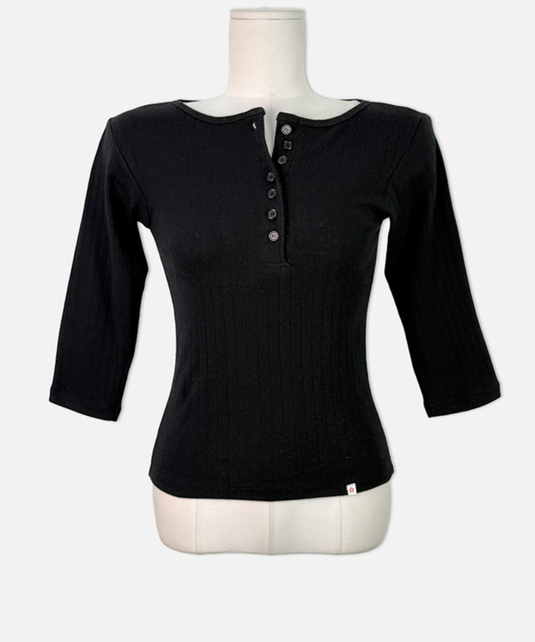パンチングボタンリブ７分丈Tシャツ