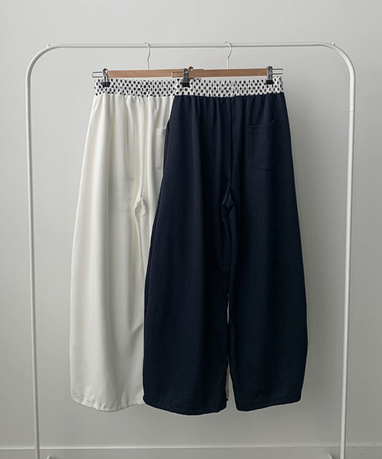 피킹 도트 허리배색 레터링 자수 셔링 와이드 트레이닝 스웻팬츠