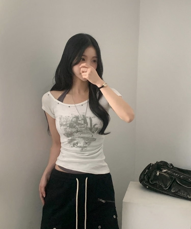 누아브 홀터넥 레터링 반팔티셔츠 3color 화이트