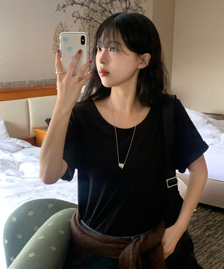 Uネック半袖Tシャツ BLACK