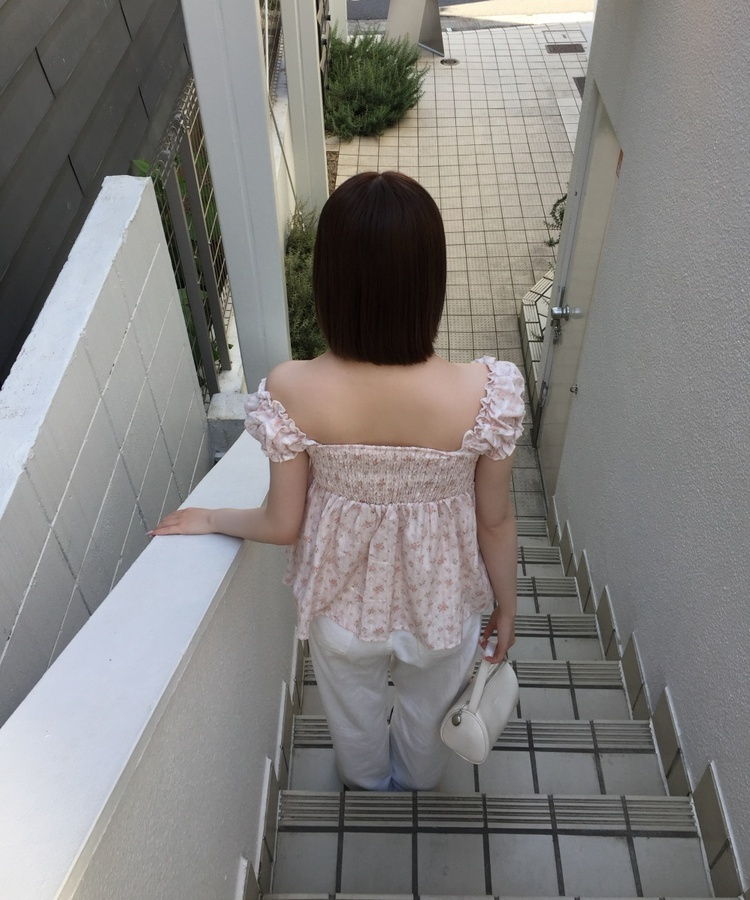 フラワーフリルオフショルダーブラウス PINK