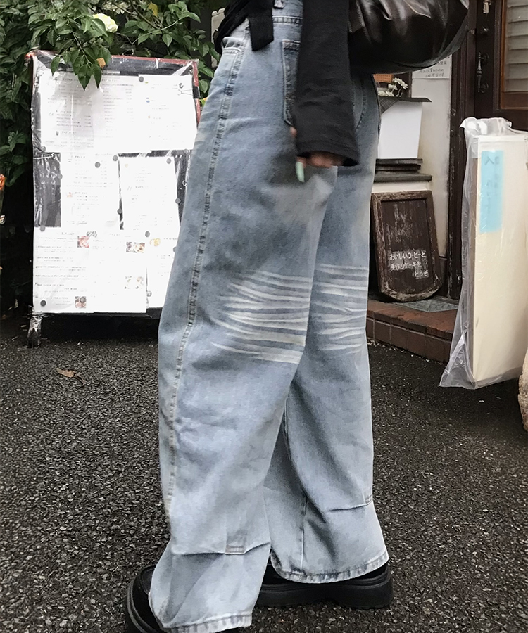 ポケット刺繍ウォッシュワイドデニムパンツ LIGHT DENIM