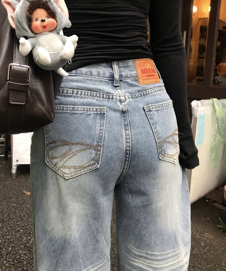 ポケット刺繍ウォッシュワイドデニムパンツ LIGHT DENIM