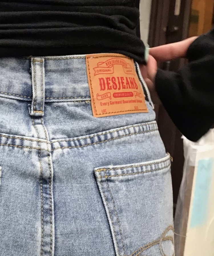 ポケット刺繍ウォッシュワイドデニムパンツ LIGHT DENIM
