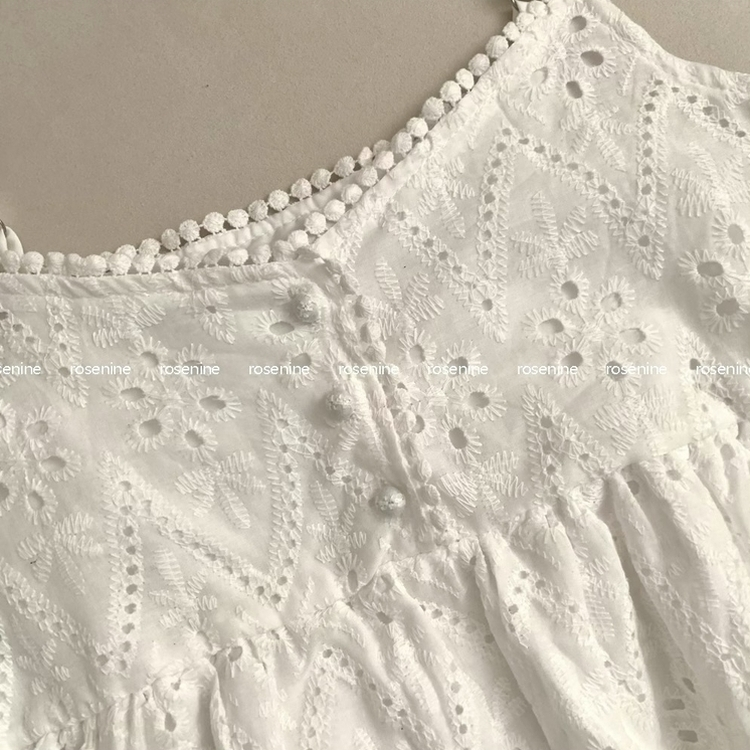 レースストラップキャミソールブラウス