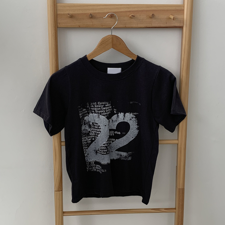 プリントセミクロップ半袖Tシャツ