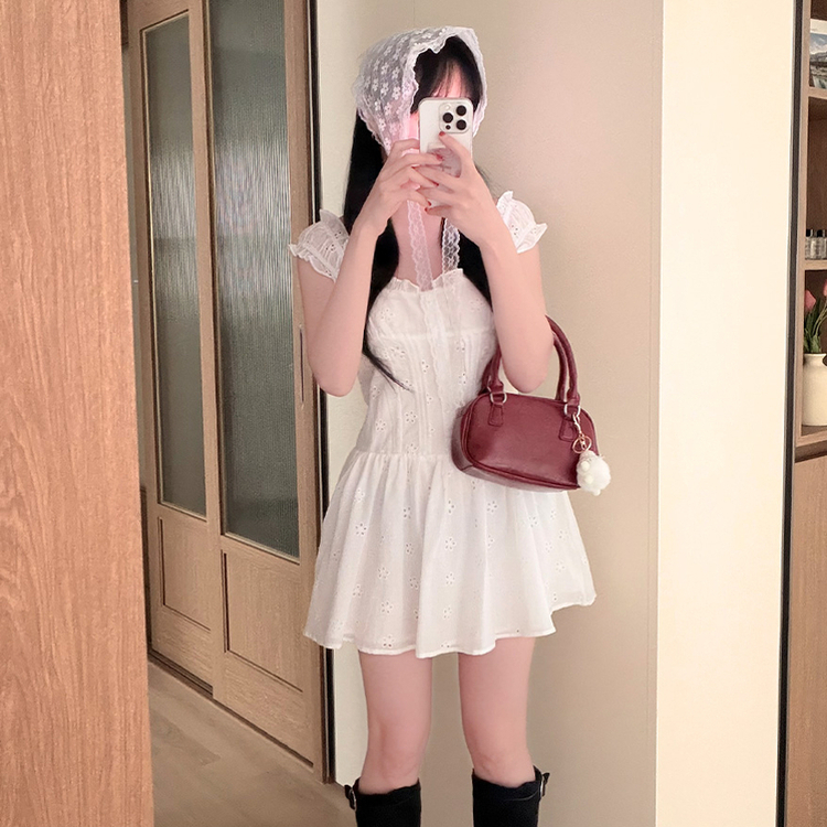 パンチングオフショルミニワンピース｜ミニワンピース｜韓国