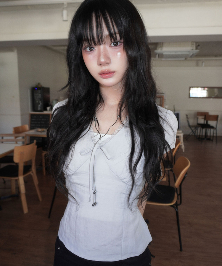 ディープVレース半袖ブラウス BLUE