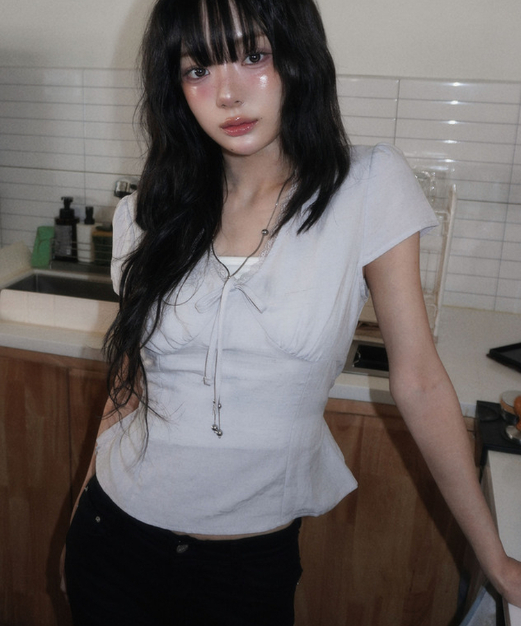 ディープVレース半袖ブラウス BLUE