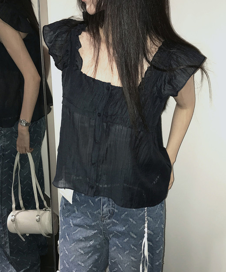 フリルスクエアボタンブラウス BLACK
