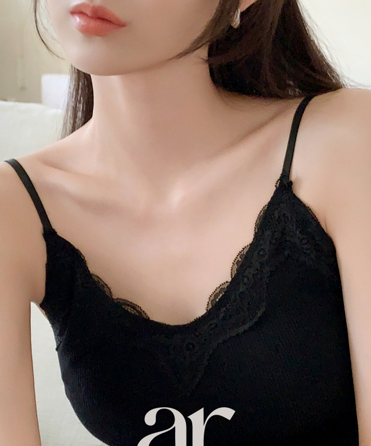 （レースポイント／カップ付き／ストラップ調節可／レイヤードアイテム）Vネック レース カップ付き ノースリーブ BLACK