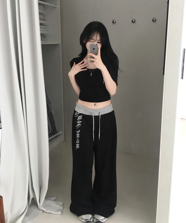 세닛 배색 큐빅 와이드 팬츠 롱 트레이닝 바지 레터링 밑단 스트링 조거 하체커버 체형커버 봄신상봄팬츠얇은팬츠 블랙