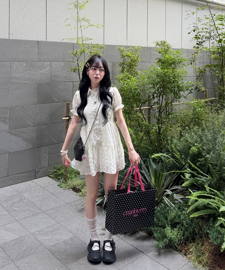퍼프 플레어 셔링 반팔 미니원피스 아이보리