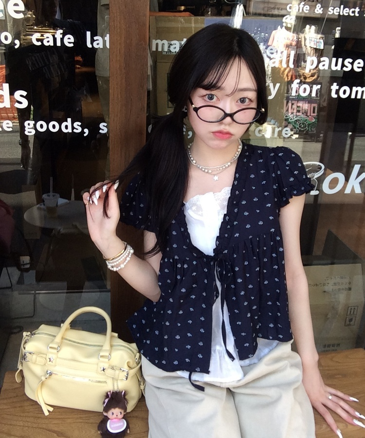 플라워 레이어드 블라우스 네이비
