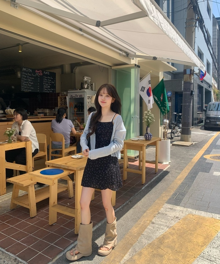잔꽃 쉬폰 나시 원피스 네이비