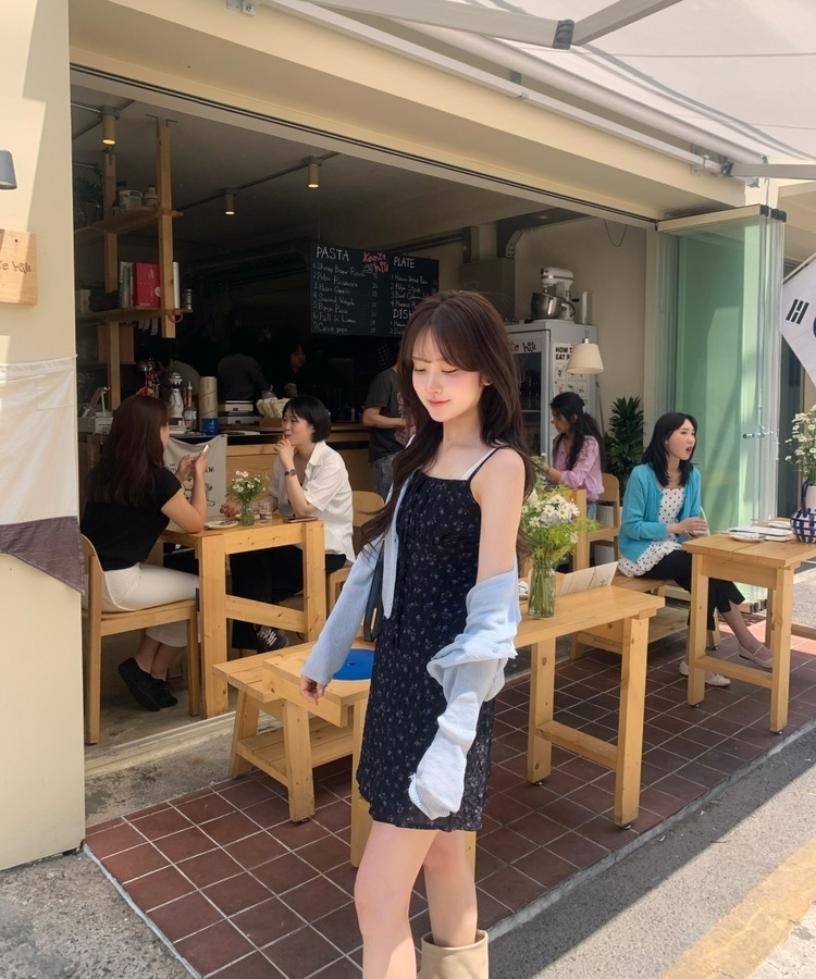 잔꽃 쉬폰 나시 원피스 네이비