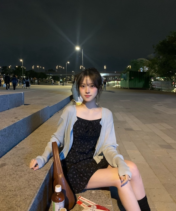 잔꽃 쉬폰 나시 원피스 네이비