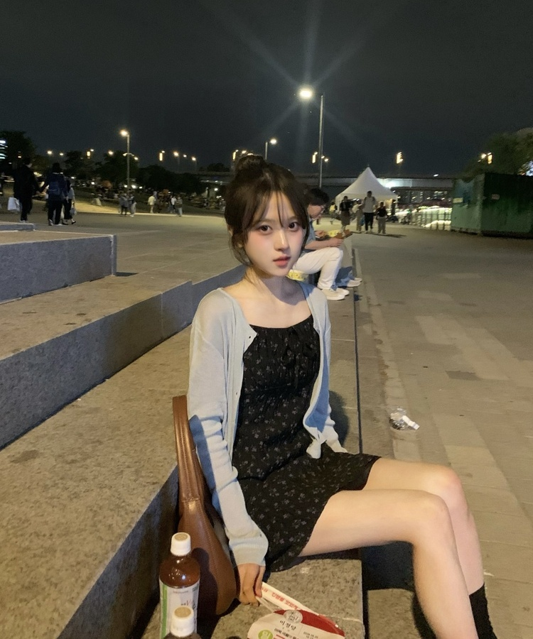 잔꽃 쉬폰 나시 원피스 네이비