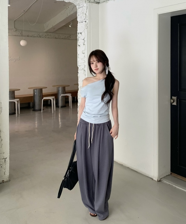 핀턱 트레이닝 와이드 팬츠 차콜