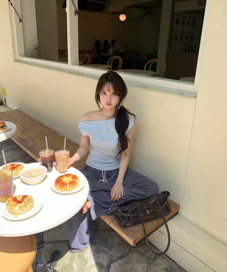 핀턱 트레이닝 와이드 팬츠 차콜