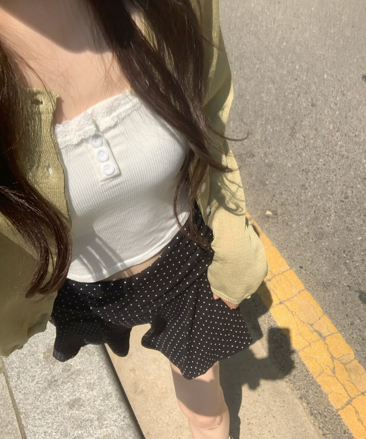 도트 플레어 미니 스커트 블랙