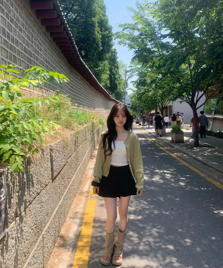 도트 플레어 미니 스커트 블랙