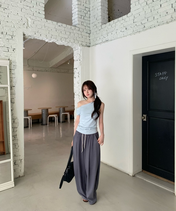 원숄더 드레이핑 탑 소라