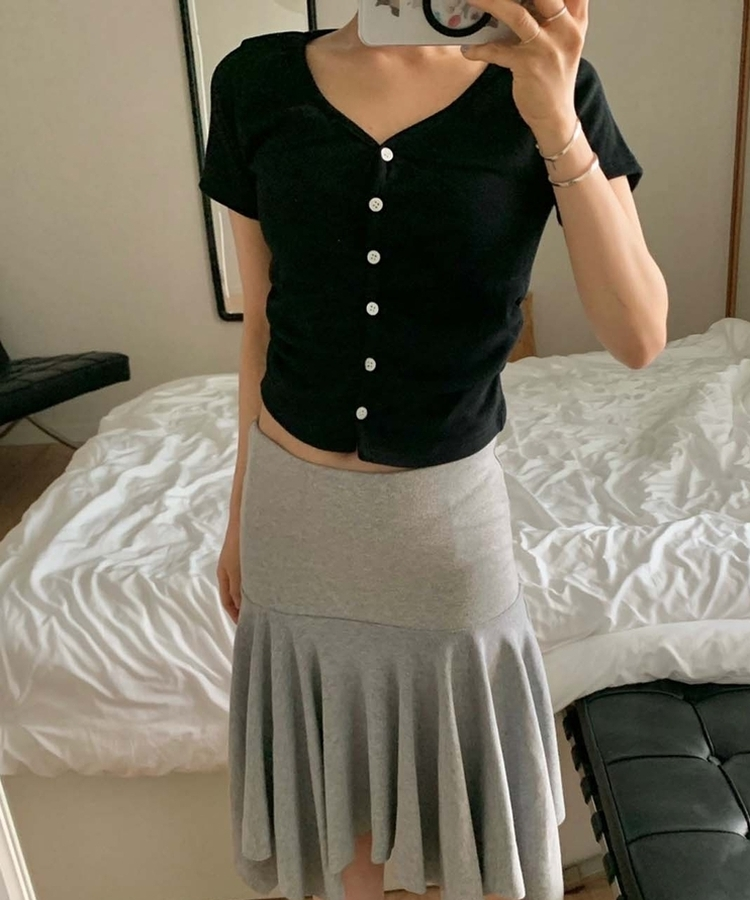 スリムフィット無地半袖トップス BLACK