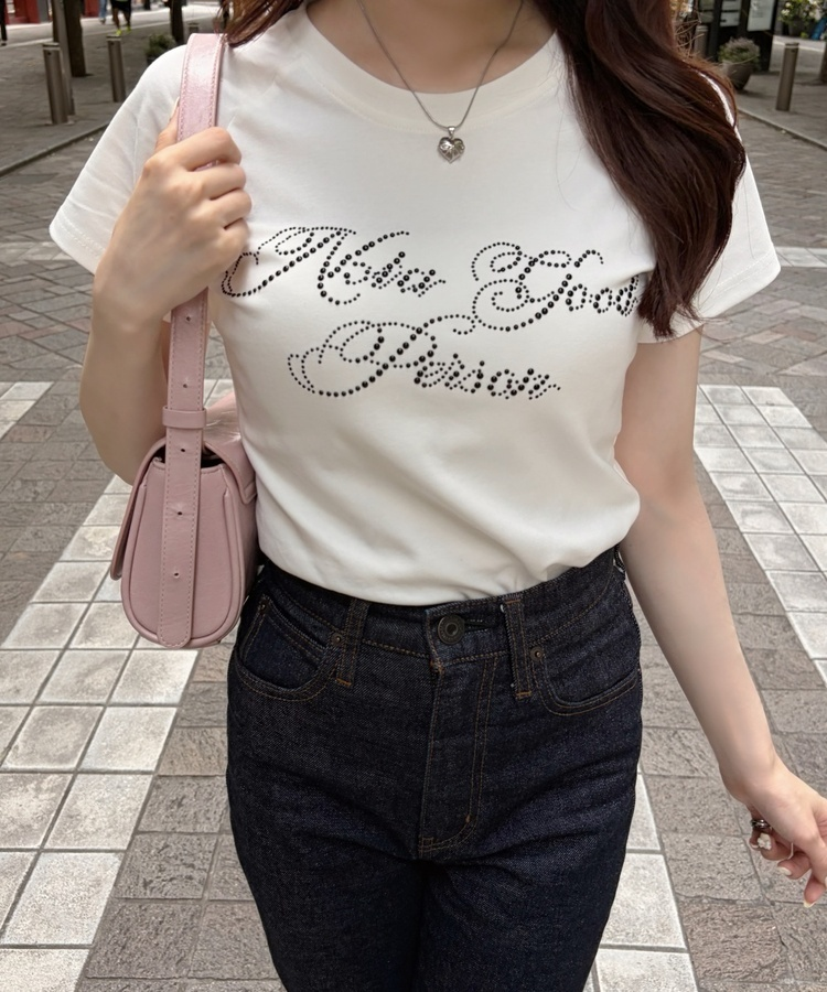 스톤 레터링 반팔티 화이트