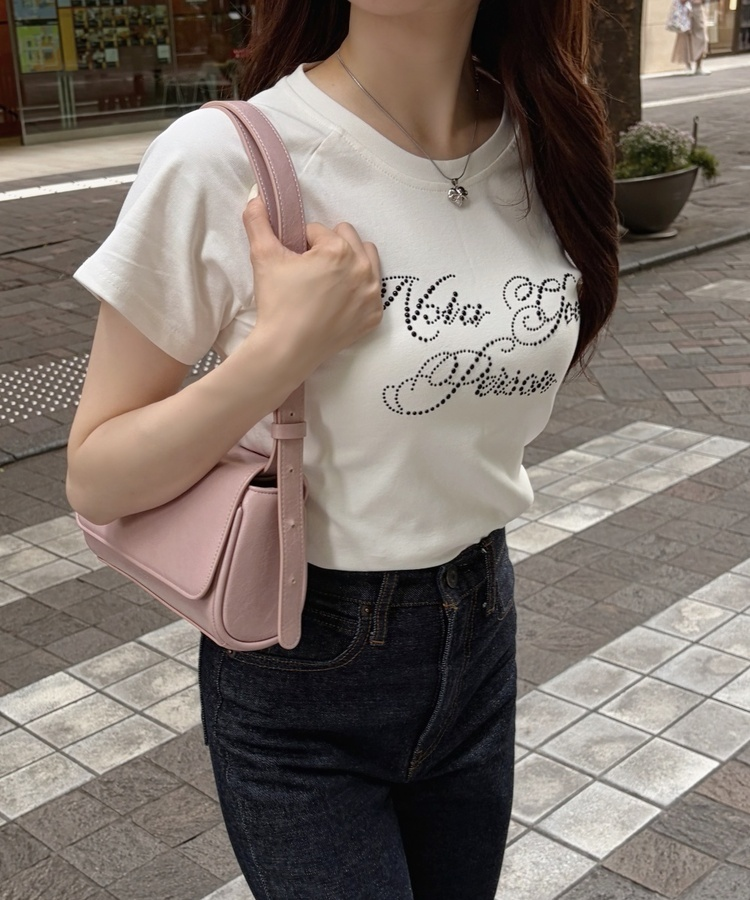 스톤 레터링 반팔티 화이트