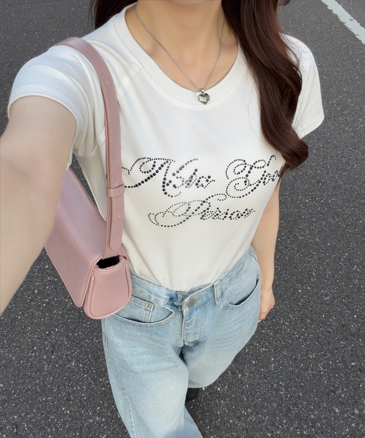 스톤 레터링 반팔티 화이트