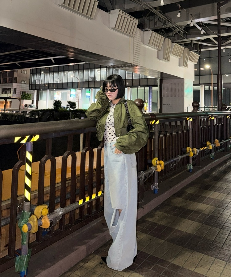 데미지 컷 와이드 데님 팬츠 연청