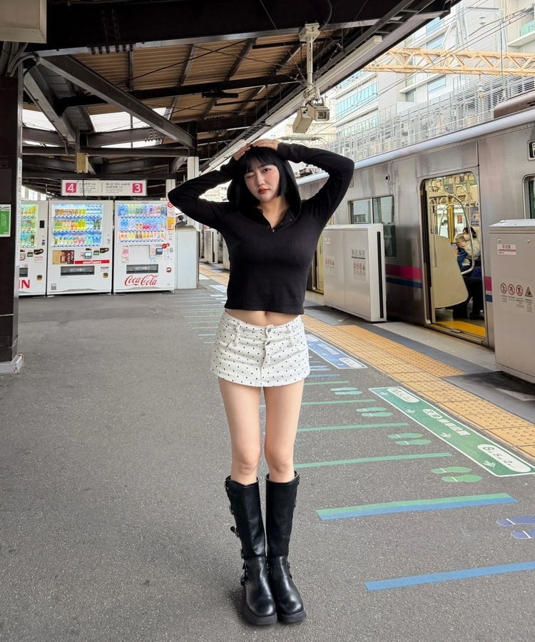 도트 미니 치마바지 화이트