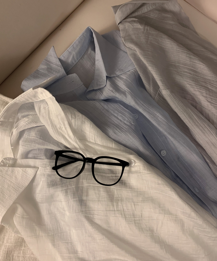 ルーズフィットカラー長袖シアーシャツ