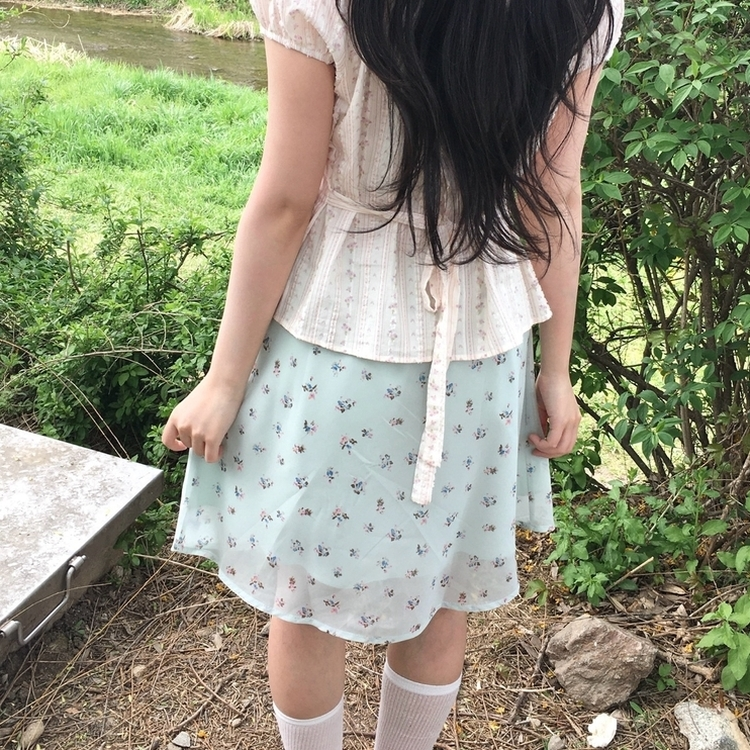 어른여자미 잔꽃 핑크 리본 쉬폰 청순 민트 밴딩 미디스커트 민트