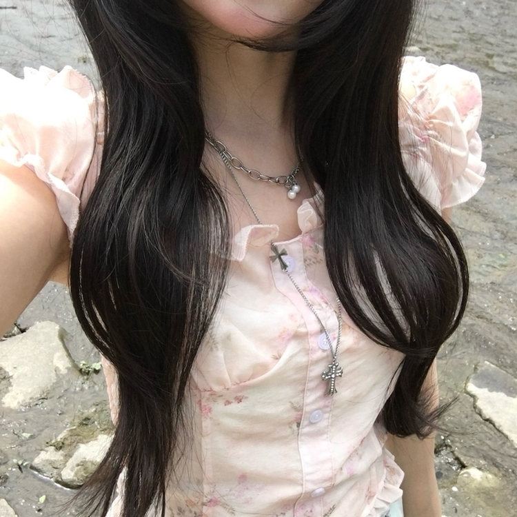 수채화 청순여리 잔꽃 프릴 나시 오프숄더 블라우스 여름 핑크
