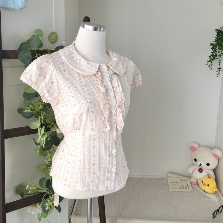 丸襟フリルバックリボン半袖ブラウス