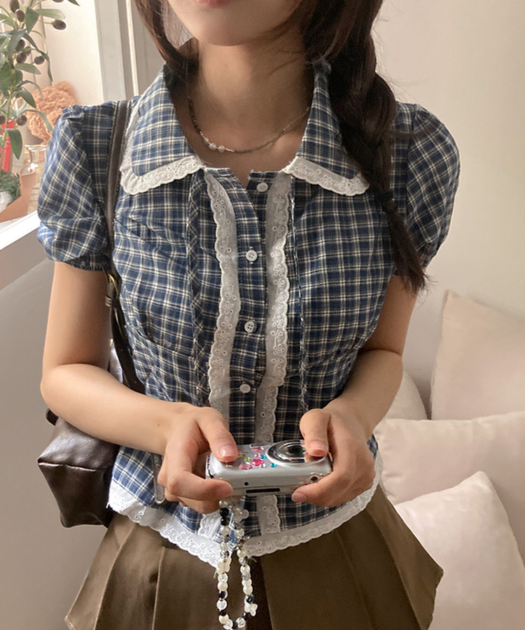 [핀터감성] 스윗 체크 카라 레이스 퍼프 반팔 블라우스 네이비