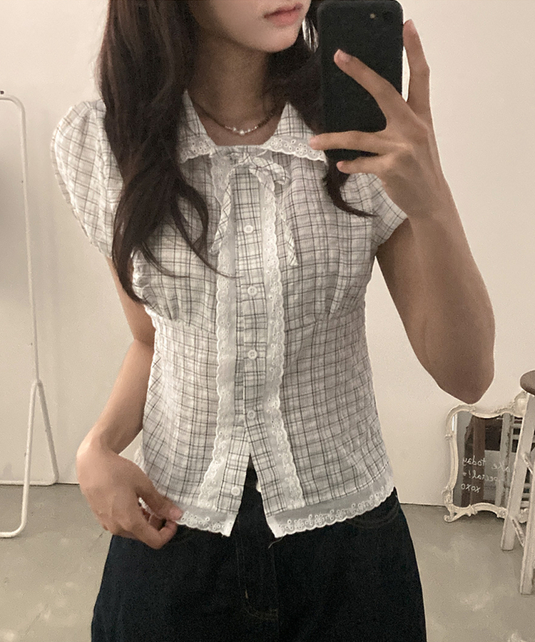 [핀터감성] 스윗 체크 카라 레이스 퍼프 반팔 블라우스 화이트