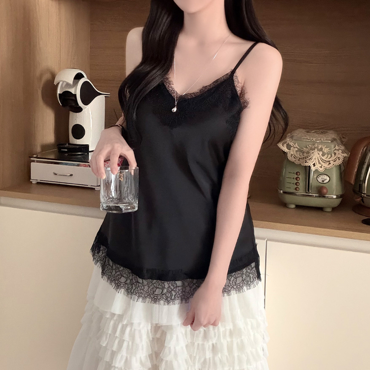 レースVネックストラップキャミソール BLACK